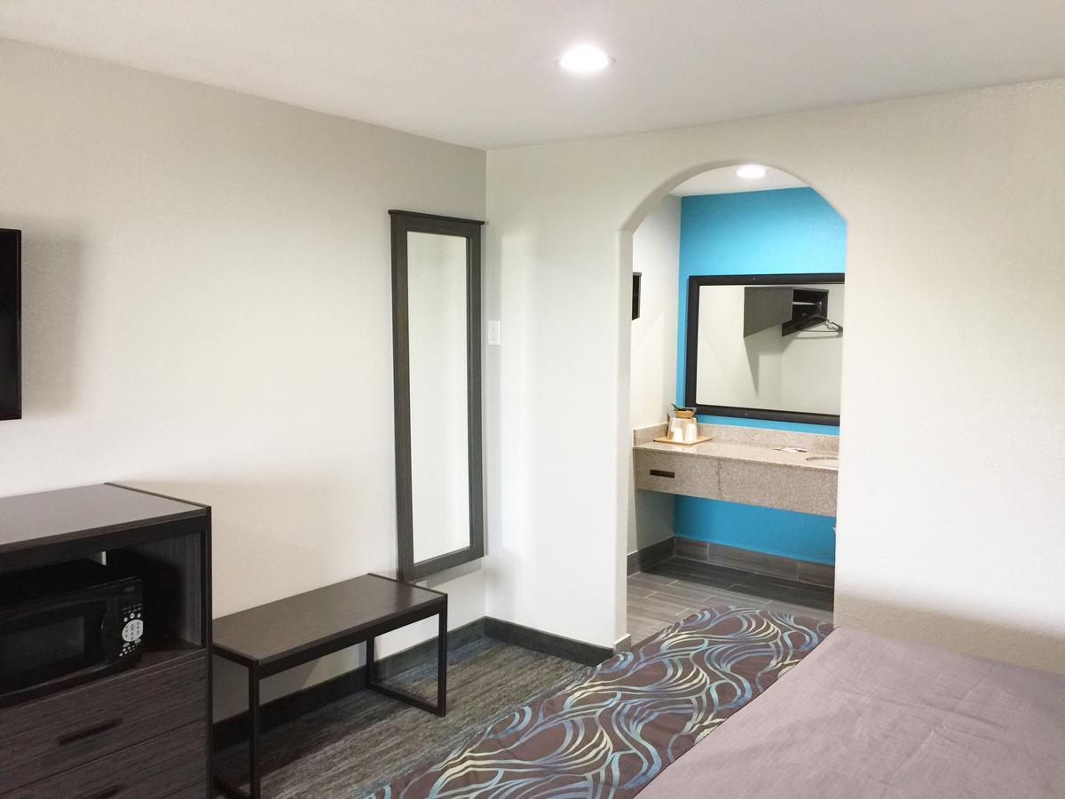 Americas Best Value Inn & Suites Mont Belvieu Houston Eldon Kültér fotó