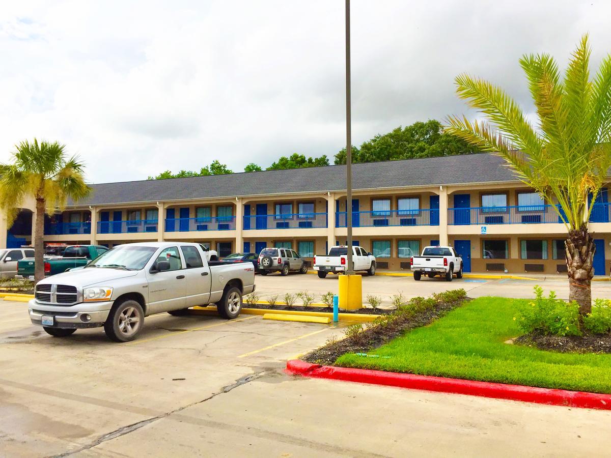 Americas Best Value Inn & Suites Mont Belvieu Houston Eldon Kültér fotó